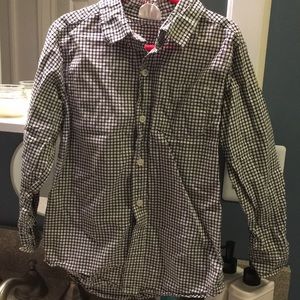 Boys sz 5-6 white/black check top, Crazy 8, EUC